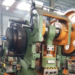 Нажмите сухой сцепление