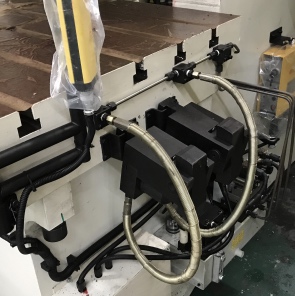 Нажмите систему QDC