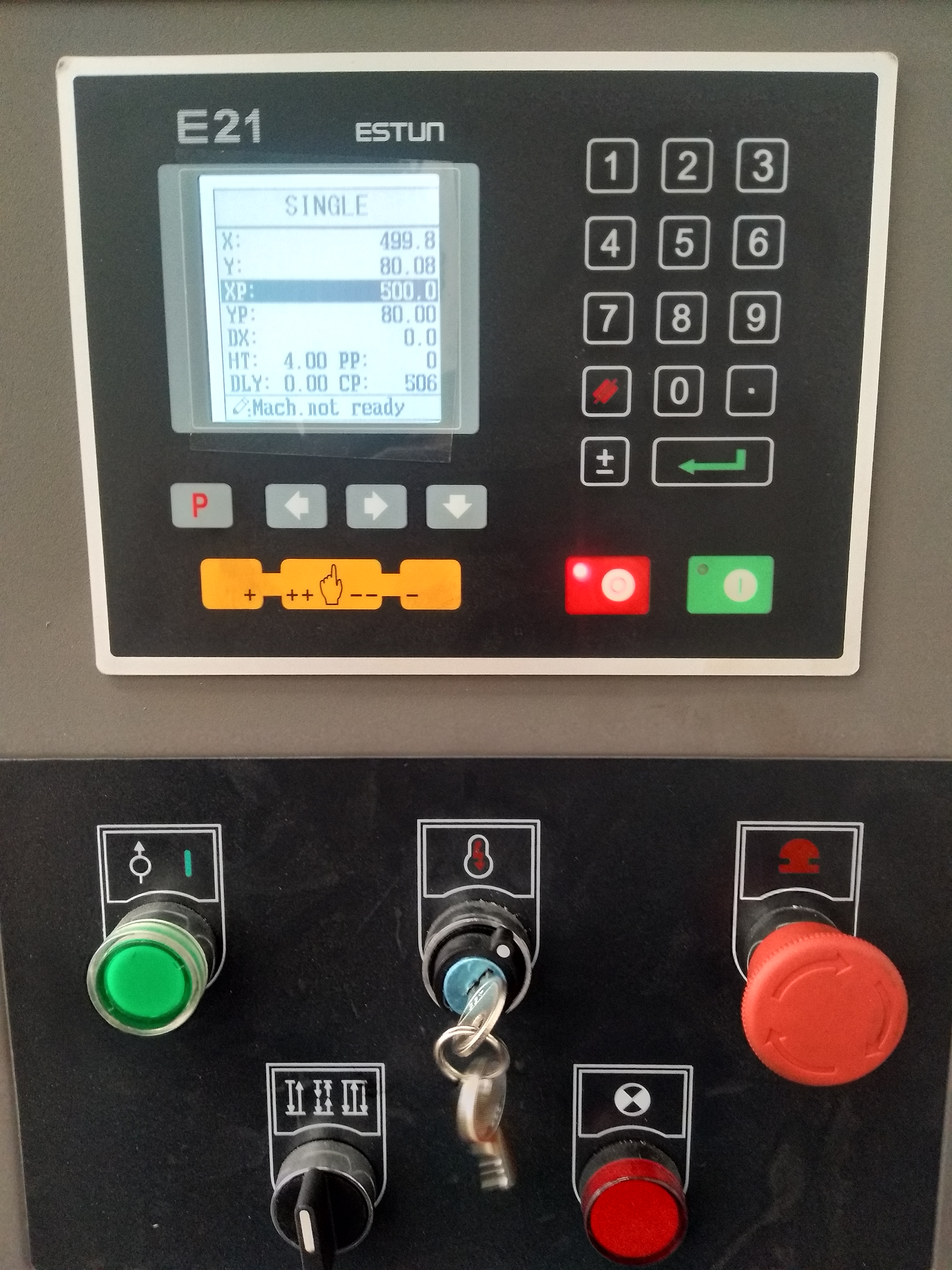 Нажмите систему тормоза NC