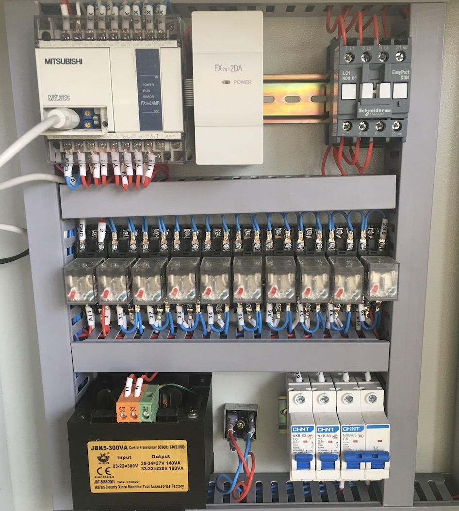 Электрический шкаф-гидравлический пресс