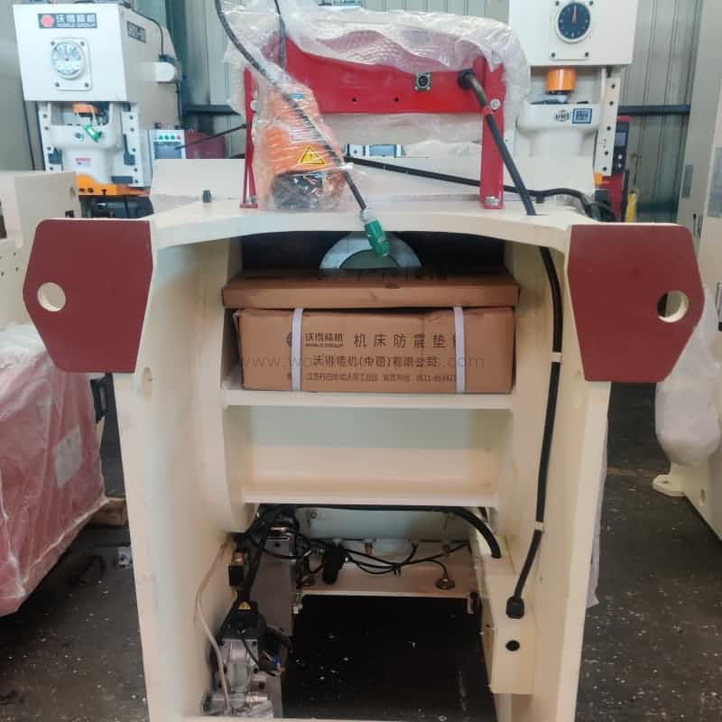 World Precise Machinery JH21-60 Пневматическая переночная машина